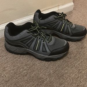 AVIA MEMORY FOAM sneakers, 10 1/2W black and gray want yellow